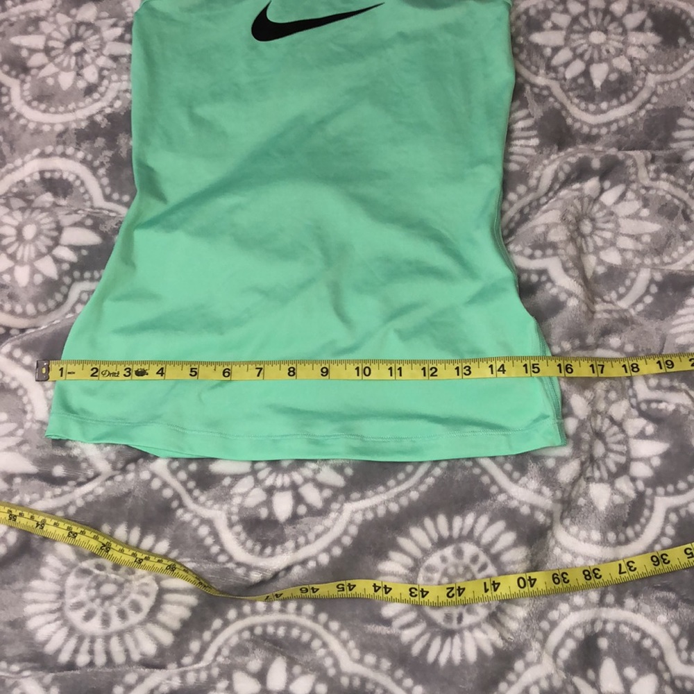 Nike Pro Tank - Picture 6 of 6